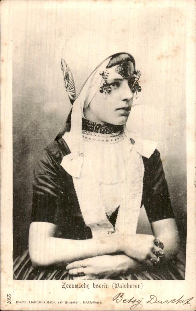 Walcheren - Zeeuwsche boerin - klederdracht, Ophalen of Verzenden, Voor 1920, Gelopen, Zeeland