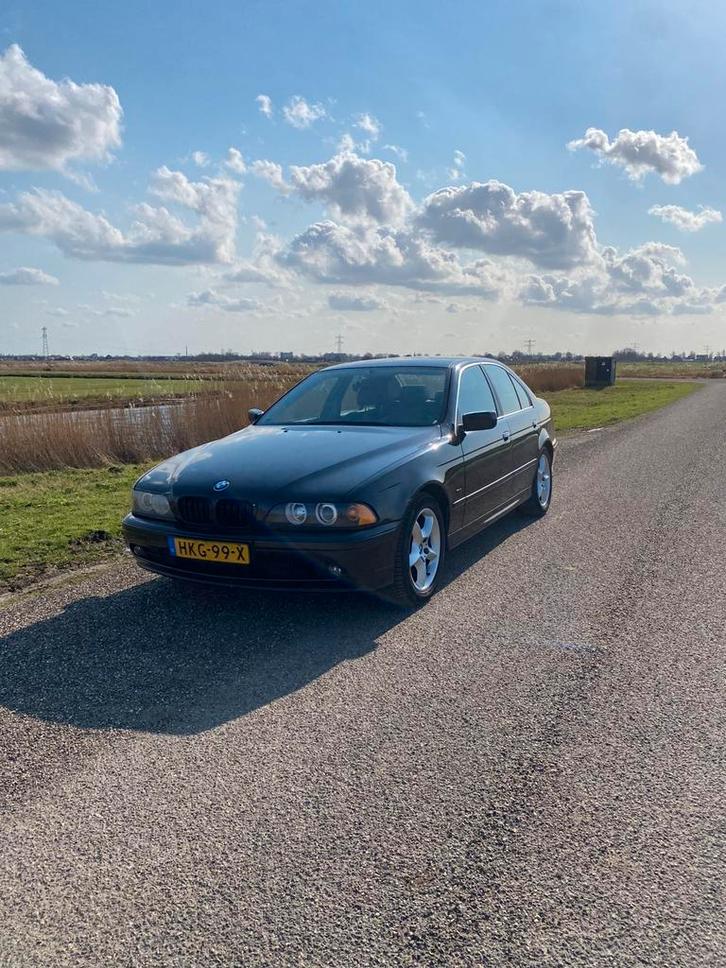BMW 520i 170pk handgeschakeld, Auto's, BMW, Particulier, 5-Serie, Airbags, Airconditioning, Alarm, Bluetooth, Centrale vergrendeling