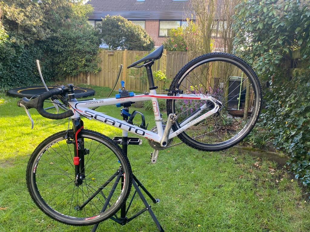 Scatto Jeugdracefiets 26 inch met cross- en racebanden, Fietsen en Brommers, Fietsen | Racefietsen, Gebruikt, 26 inch, Aluminium