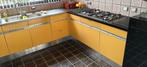 Poggenpohl gele hoekkeuken jaren 70 retro vintage modern, Huis en Inrichting, Keuken | Complete keukens, Gebruikt, Geel, Hoekkeuken