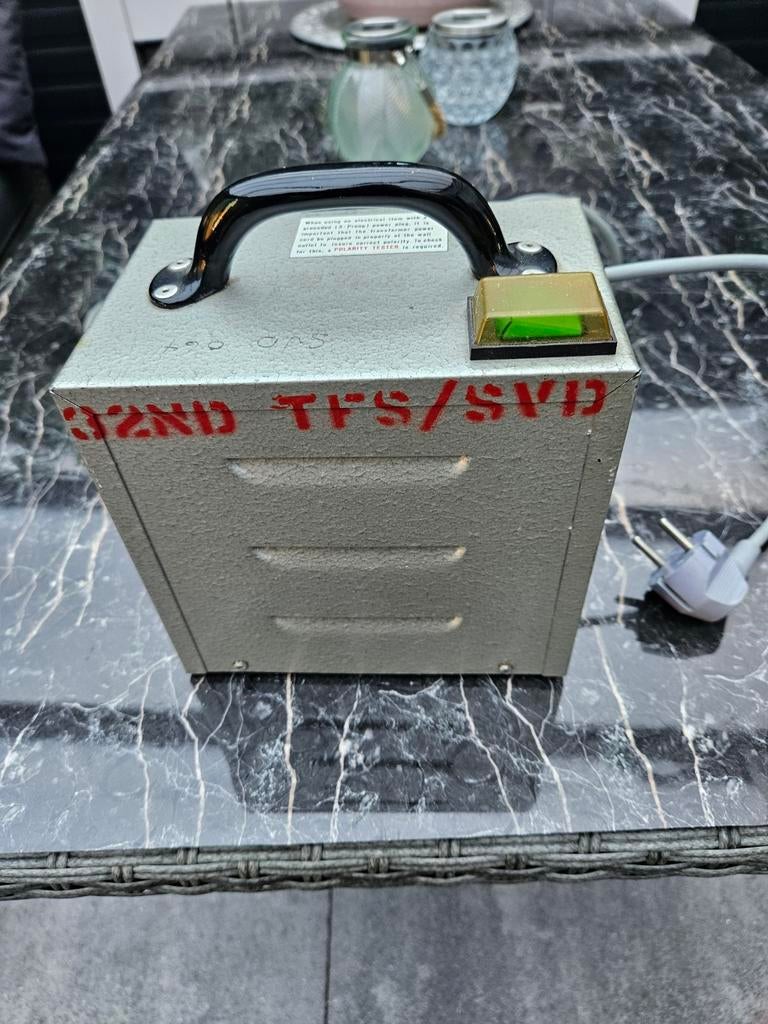 Transformator 110V naar 230V - Voltage Converter, Ophalen of Verzenden, Gebruikt, Overige typen