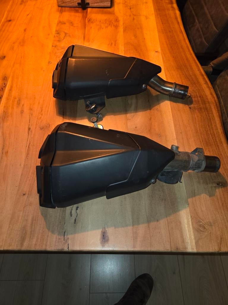 Kawasaki z1000sx originele uitlaat zwart, Ophalen of Verzenden