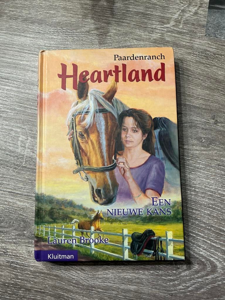 Heartland: Een Nieuwe Kans - Paardenranch Boek, Boeken, Ophalen of Verzenden, Zo goed als nieuw, Fictie algemeen