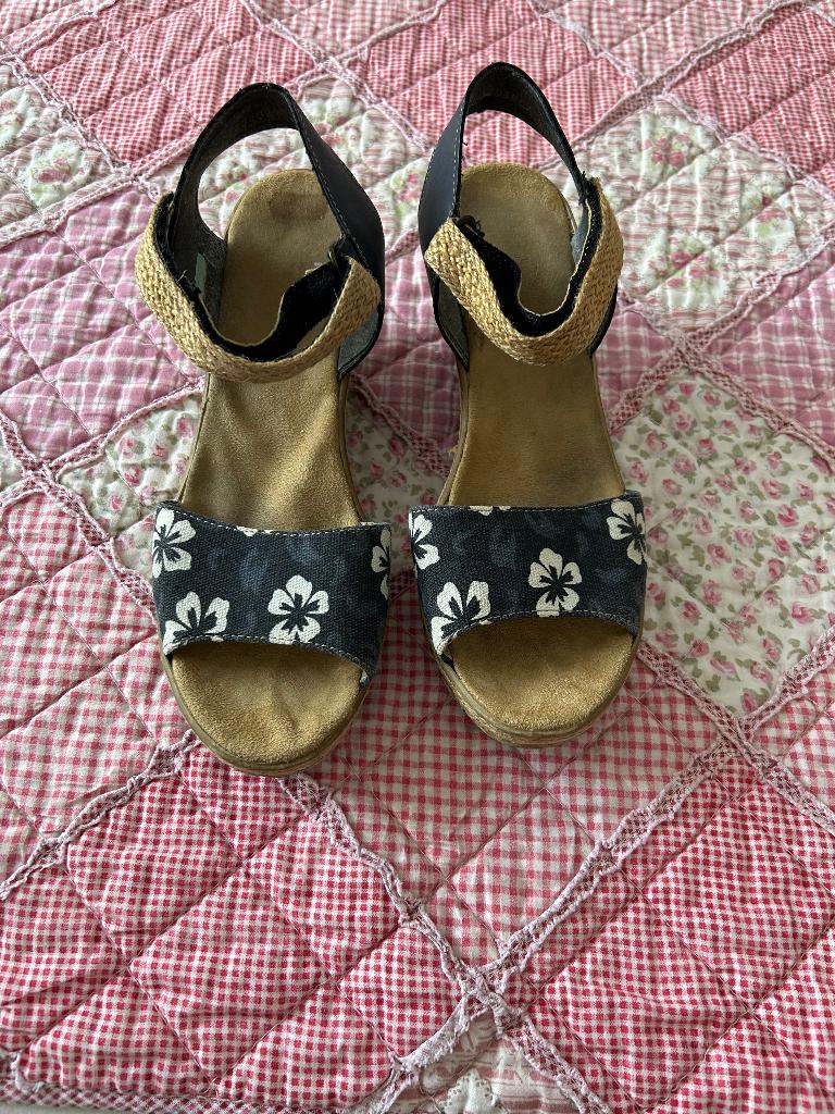 :Sandalen van Rieker, Gedragen, Rieker, Sandalen of Muiltjes, Ophalen of Verzenden