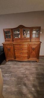 Antieke buffetkast, Ophalen