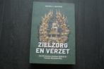 ZIELZORG EN VERZET..Het RK bisdom Haarlem tijdens de tweede, Boeken, Oorlog en Militair, Ophalen of Verzenden, Tweede Wereldoorlog