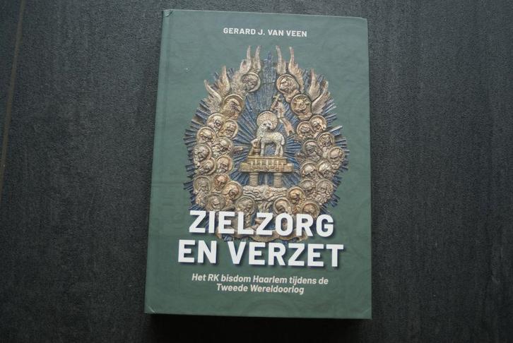 ZIELZORG EN VERZET..Het RK bisdom Haarlem tijdens de tweede, Boeken, Oorlog en Militair, Zo goed als nieuw, Algemeen, Tweede Wereldoorlog