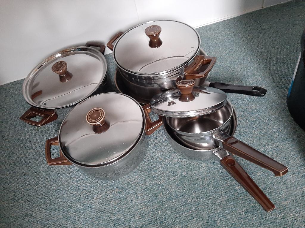 Pannenset RVS, Huis en Inrichting, Keuken | Potten en Pannen, Ophalen, Zo goed als nieuw, Rvs, Pannenset