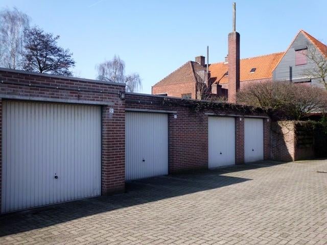 Garagebox te huur te Roosendaal(zie omschrijving), Auto diversen, Autostallingen en Garages