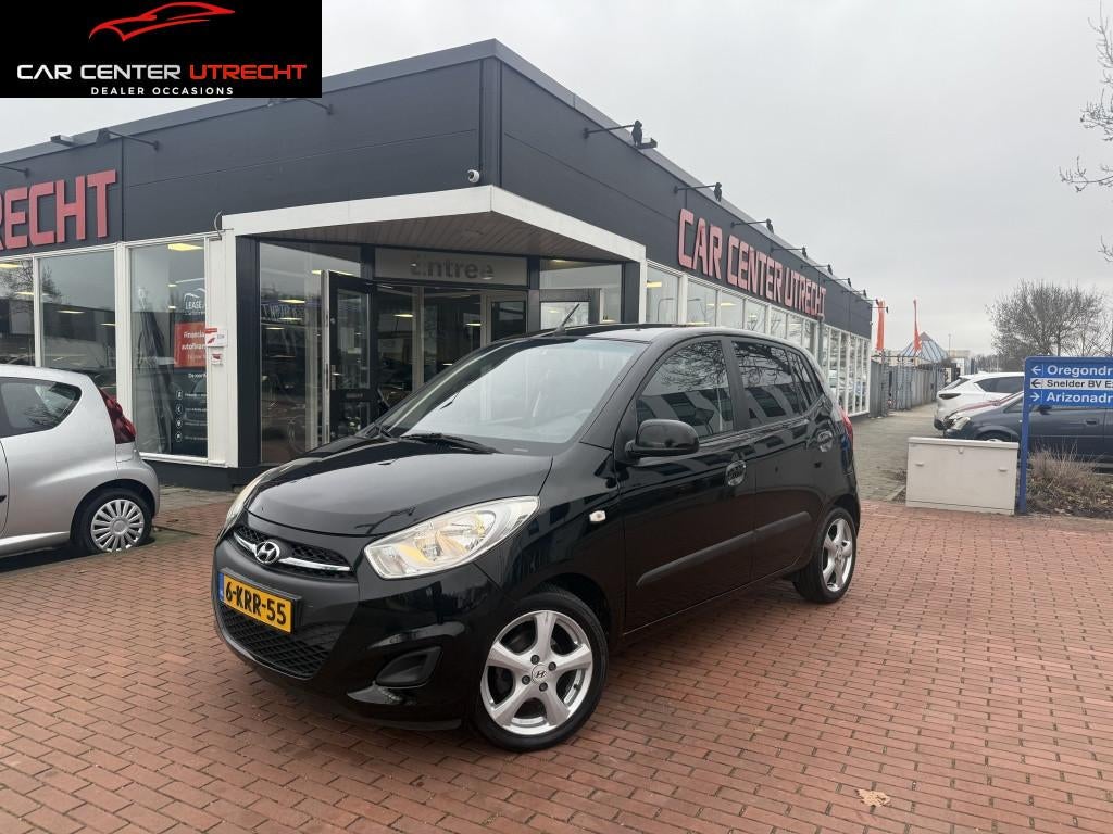 Hyundai i10 1.0 i-Drive Cool airco hoge instap 118dkm, Auto's, Hyundai, Euro 5, 31 €/maand, 400 kg, Zwart