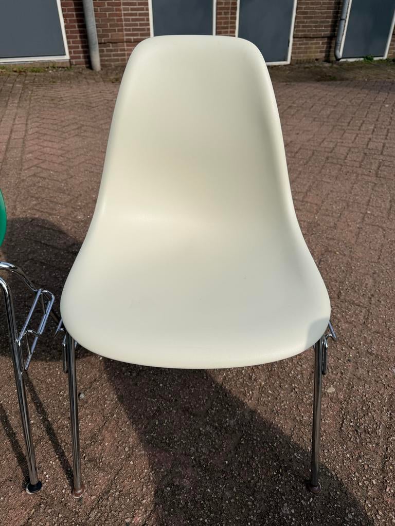 Vitra Eames DSS stapelbare stoel, pebble, Ophalen, Kunststof, Gebruikt, Overige kleuren