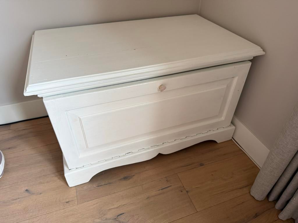Mooie oude houten kist met uitschuifbare plank, Huis en Inrichting, Woonaccessoires | Kisten, Ophalen, Gebruikt, 50 tot 100 cm