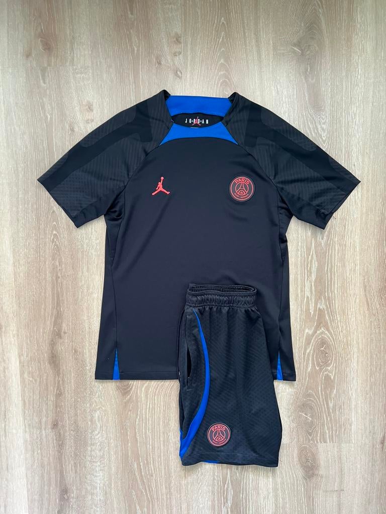 PSG Jordan trainingsset 22/23 maat 158, Gebruikt, Jongen of Meisje, Jordan, Sport- of Zwemkleding