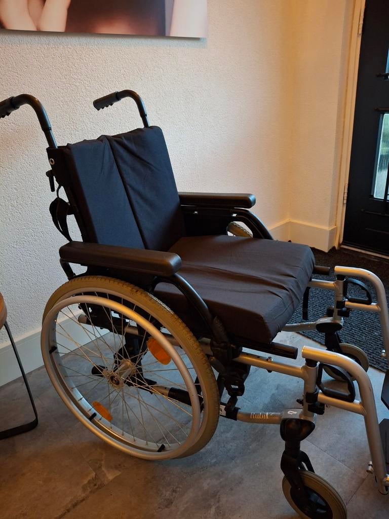 Rolstoel inklapbaar opvouwbaar lichtgewicht, Ophalen, Inklapbaar, Zo goed als nieuw, Duwrolstoel