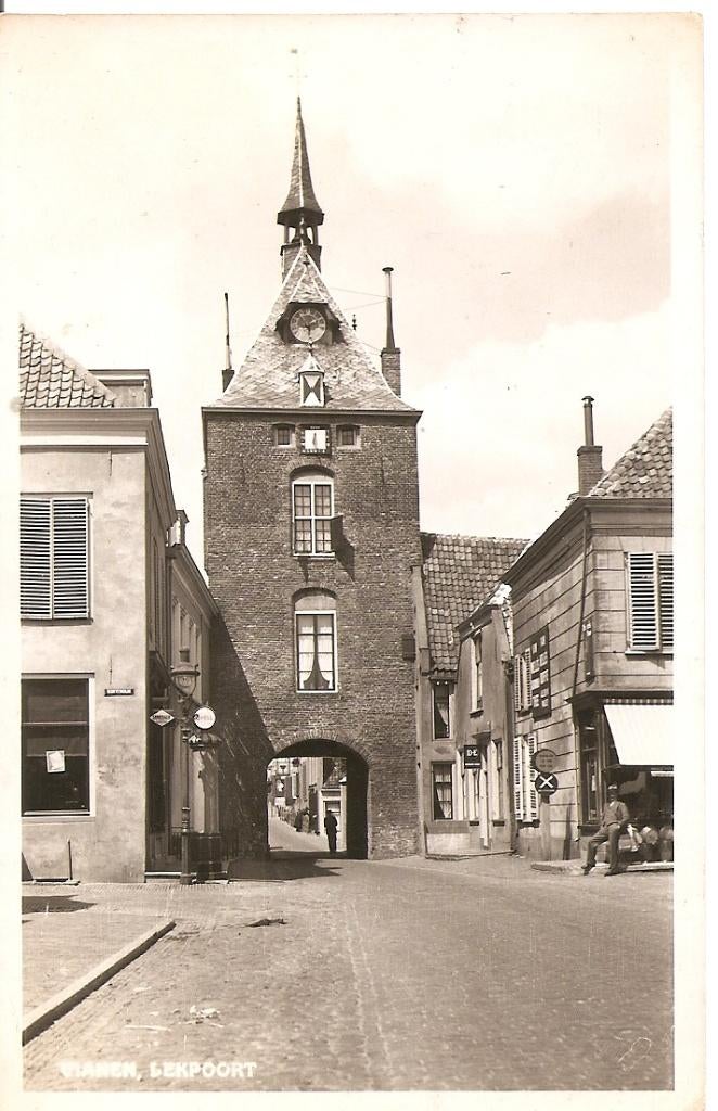 Vianen, Lekpoort, Verzamelen, Ansichtkaarten | Nederland, Ophalen of Verzenden, 1940 tot 1960, Gelopen, Utrecht