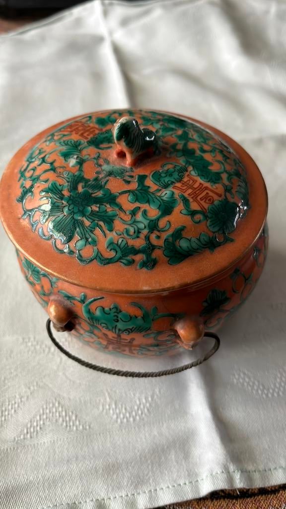 Antieke porcelijnen pot, handbeschilderd oranje groen., Antiek en Kunst, Ophalen