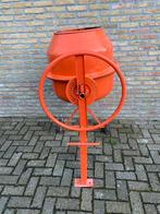 Betonmolens te huur., Ophalen, Zo goed als nieuw