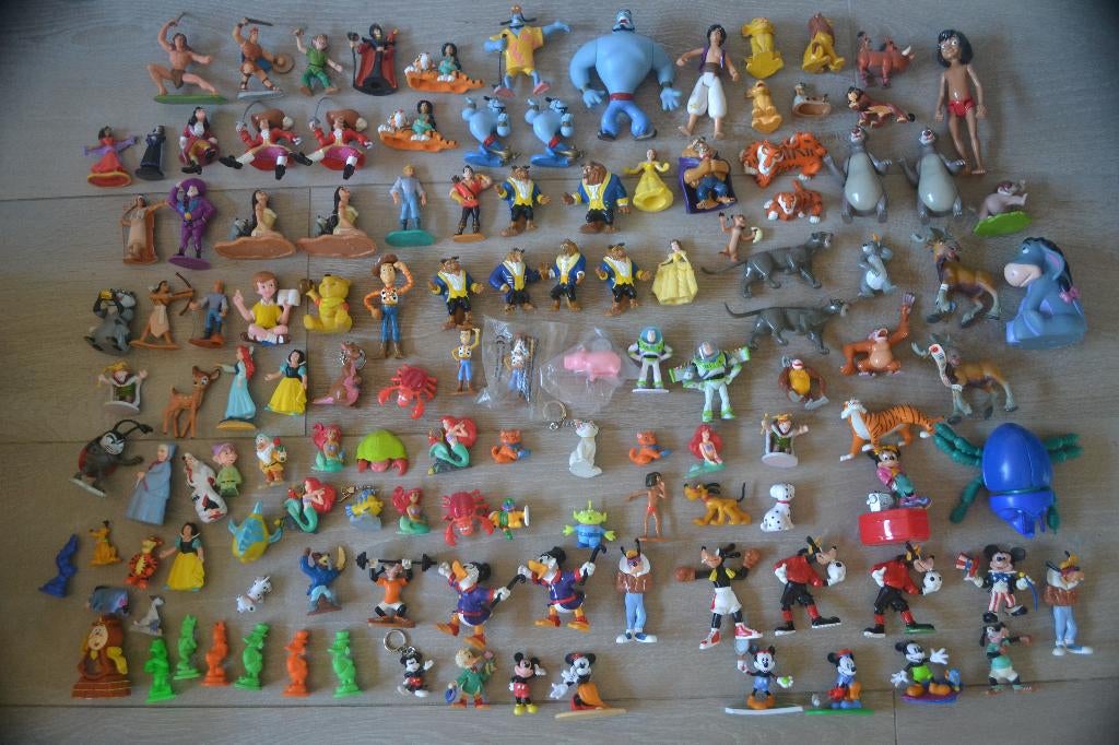 Grote verzameling vintage Walt Disney figuurtjes (130 stuks), Verzamelen, Poppetjes en Figuurtjes, Verzenden, Gebruikt