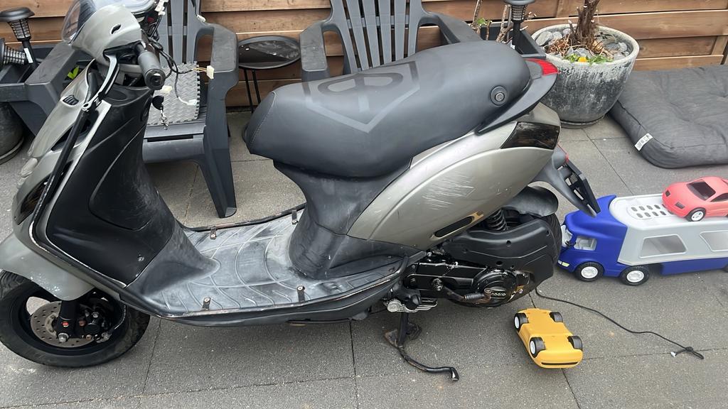 Gezocht: Piaggio Zip brom/snor opknapper (geen WOK), Ophalen, Gebruikt, Overige typen, Piaggio