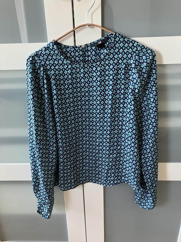 H&M blousje maat 34, Kleding | Dames, Blouses en Tunieken, H&M, Blauw, Ophalen of Verzenden, Zo goed als nieuw
