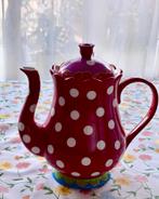 Oilily theepot rood met witte stippen, Keramiek, Overige typen, Ophalen of Verzenden, Zo goed als nieuw