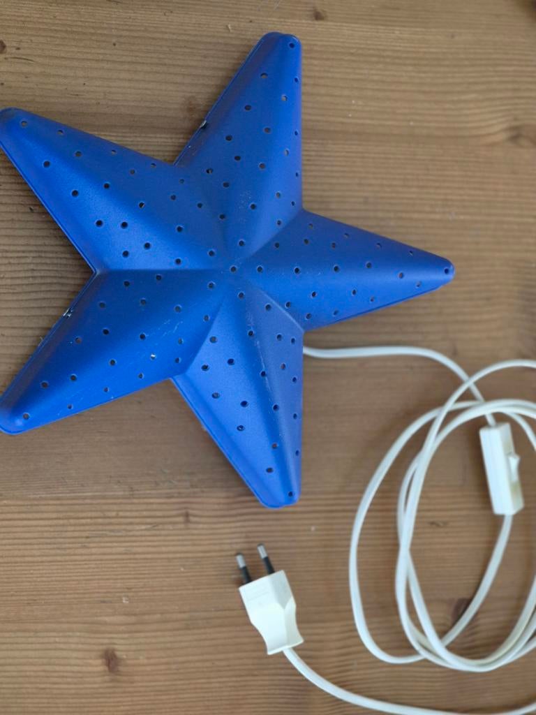 Ikea Smila Stjärna wandlampje/nachtlampje blauwe ster, Ophalen of Verzenden, Gebruikt, Kunststof, Kinderkamer, Modern, Speels