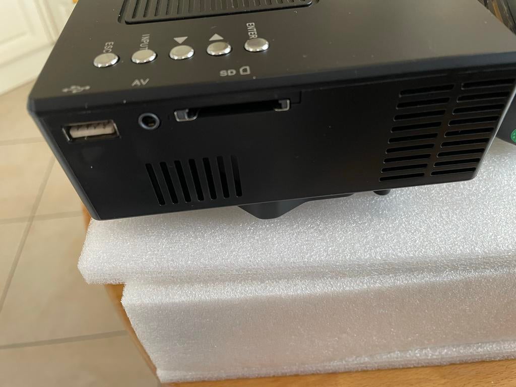 LED Projector, Ophalen of Verzenden, Zo goed als nieuw, LED