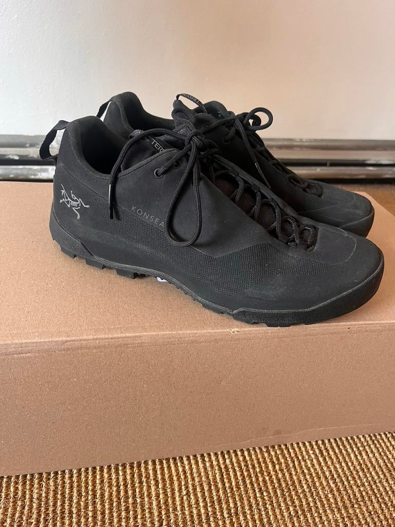 ARC'TERYX - Women's Konseal - Approachschoenen | maat 39, Ophalen of Verzenden, Zo goed als nieuw, Zwart, Sneakers of Gympen