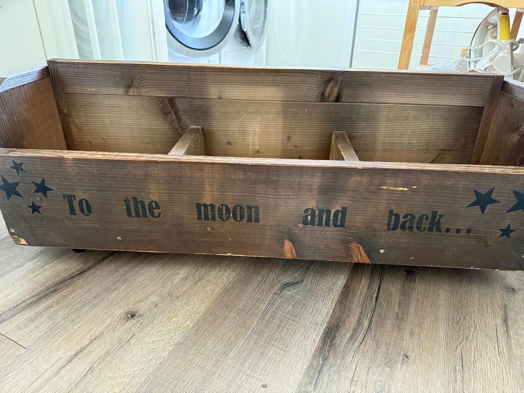 Boekenbak op wielen van steigerhout, Ophalen, Gebruikt