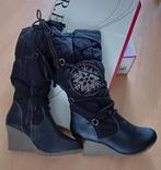 Zwarte gevoerde winterlaarzen met sleehak mt 41, Ophalen, Zwart, Snowboots, Zo goed als nieuw