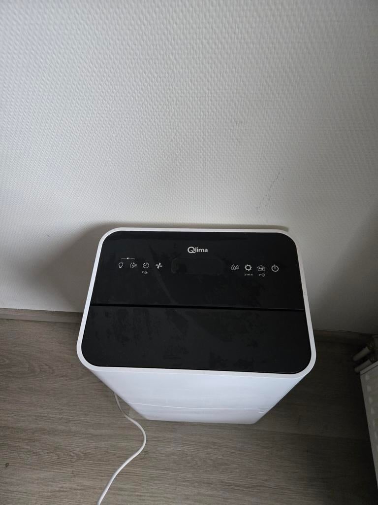 Qlima luchtontvochtiger, Ophalen, Gebruikt, Luchtontvochter