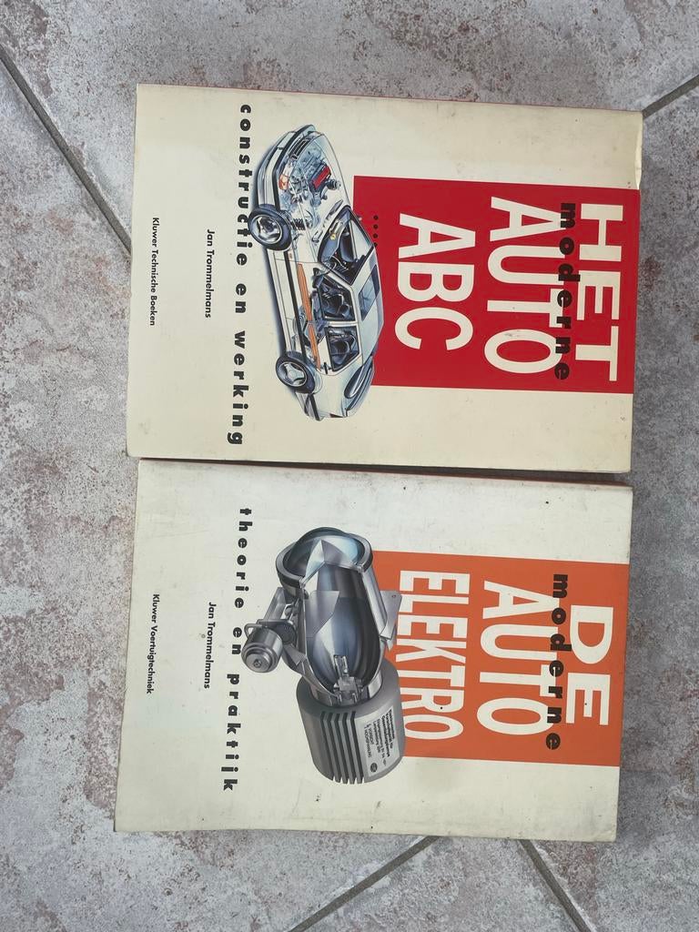 2 autoboeken: Het Auto ABC & De Auto Elektro, Ophalen of Verzenden, Gelezen, Algemeen