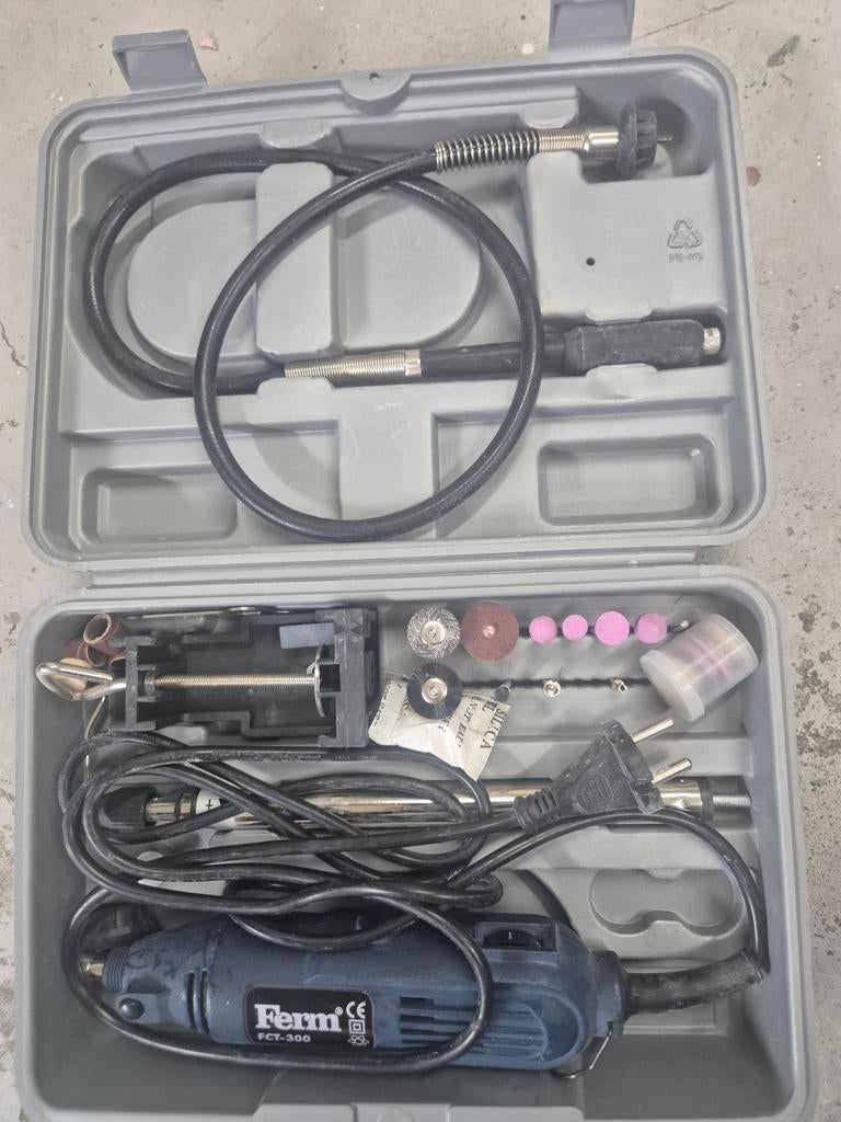 Ferm Multi Slijpertje FCT-300 met accessoires, Ophalen of Verzenden, Gebruikt