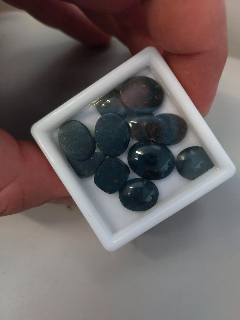 Lot met verschillende heliotroop cabochons, Sieraden, Tassen en Uiterlijk, Edelstenen, Ophalen of Verzenden