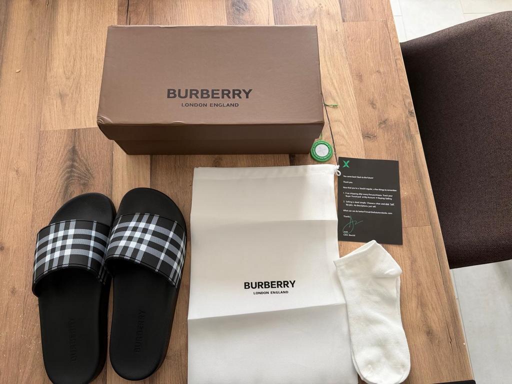 Burberry Check Slides - Maat 41, Kleding | Dames, Schoenen, Nieuw, Slippers, Zwart, Ophalen of Verzenden