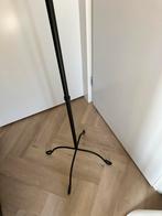 Zwarte staande kapstok van metaal, Ophalen, Gebruikt, Metaal, Staande kapstok