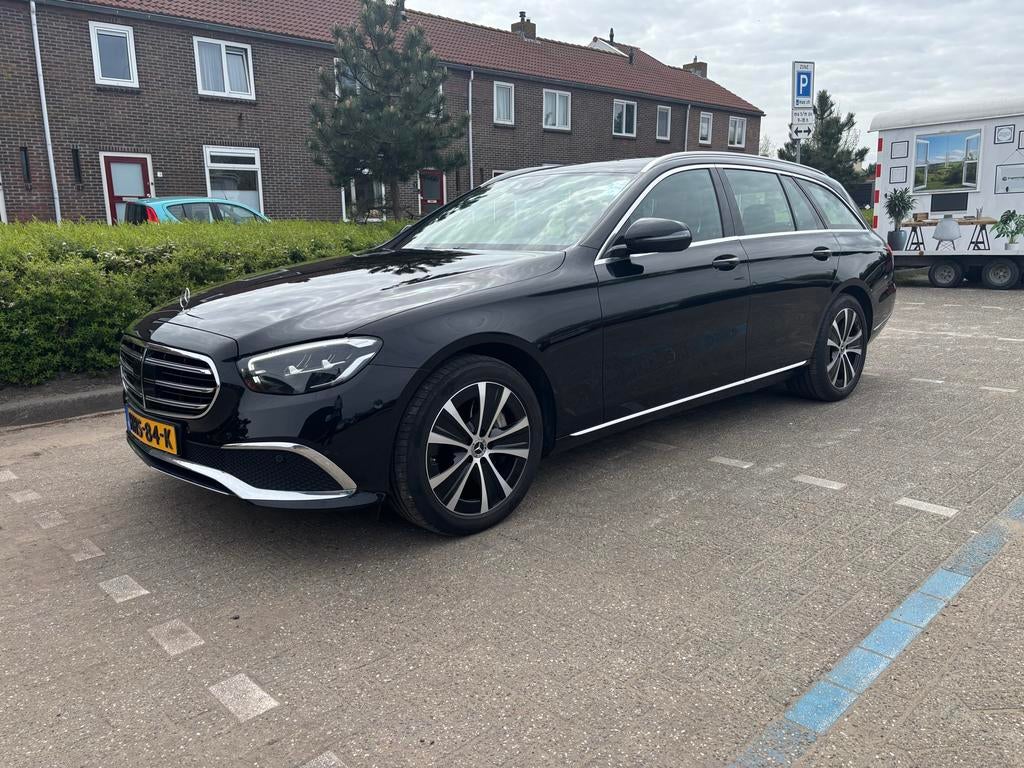 Mercedes E300de Estate Exclusive HUD Burmester Trekhaak, Auto's, Mercedes-Benz, Achterwielaandrijving, Euro 6, 4 cilinders, Zwart