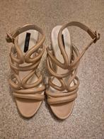 Zara Basic Nude Sandalen met Hoge Hakken, Beige, Zara Basic, Gedragen, Sandalen of Muiltjes