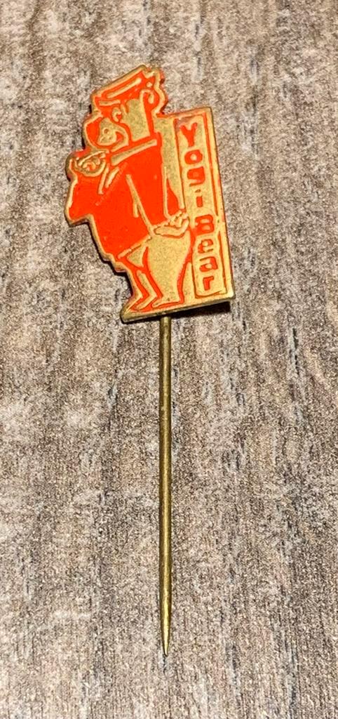 Yogi Bear Speldje, Verzamelen, Stripfiguren, Ophalen of Verzenden