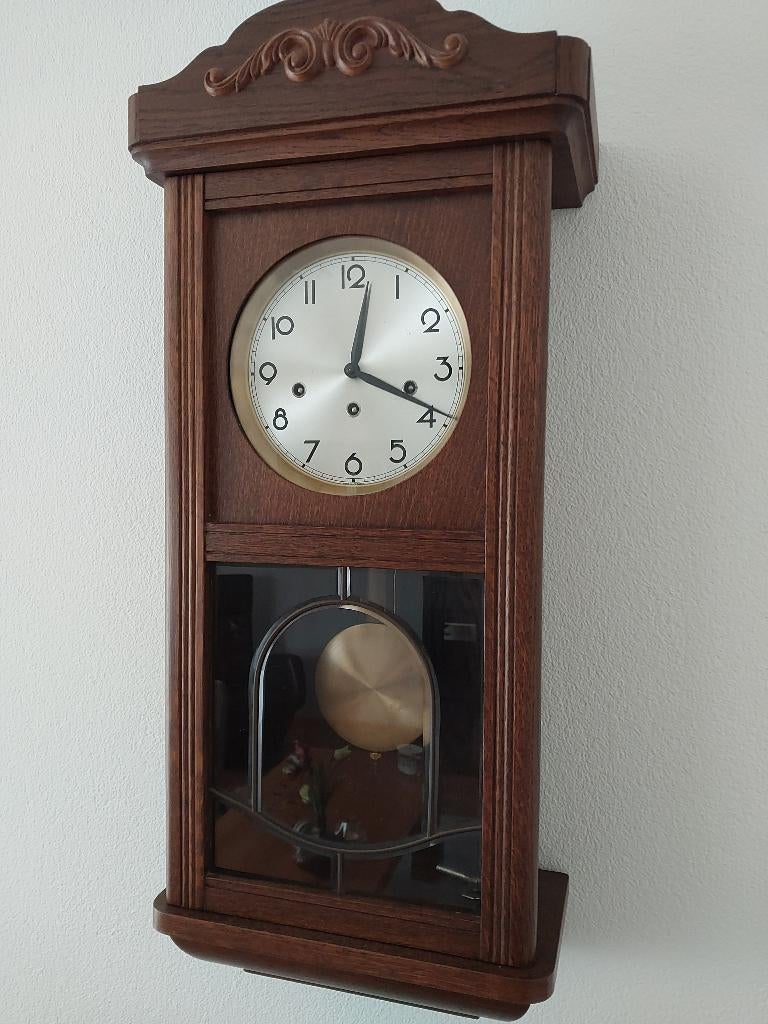 Antieke bim bam klok, Ophalen