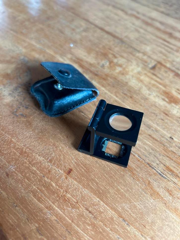 Opvouwbare Loep Draadenteller met Hoesje, Hobby en Vrije tijd, Vergrootglazen, Loepen en Loeplampen, Gebruikt, Vergrootglas of Loep