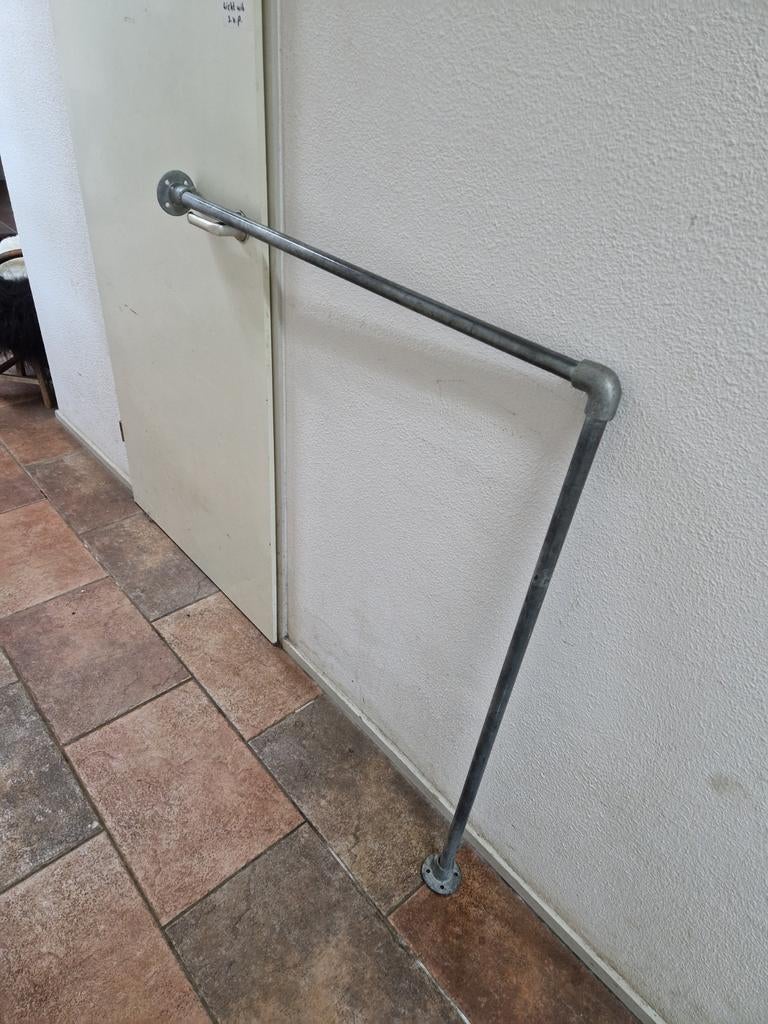 Stang om paskamer te maken, Ophalen