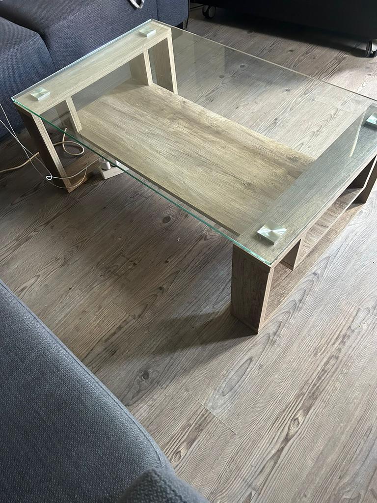 Moderne salontafel met glazen blad en houten onderstel, Ophalen, Gebruikt, 100 tot 150 cm, 50 tot 100 cm