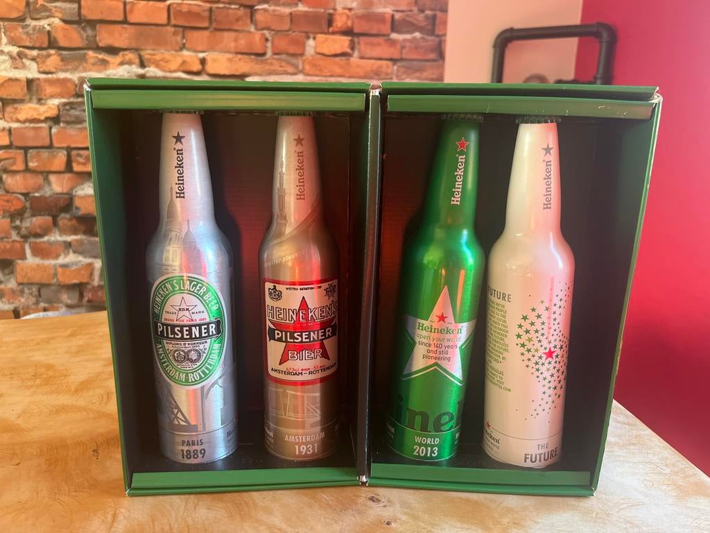 Heineken Collectors Box 140 Jaar - Volle Flessen, Ophalen of Verzenden, Zo goed als nieuw, Verpakking