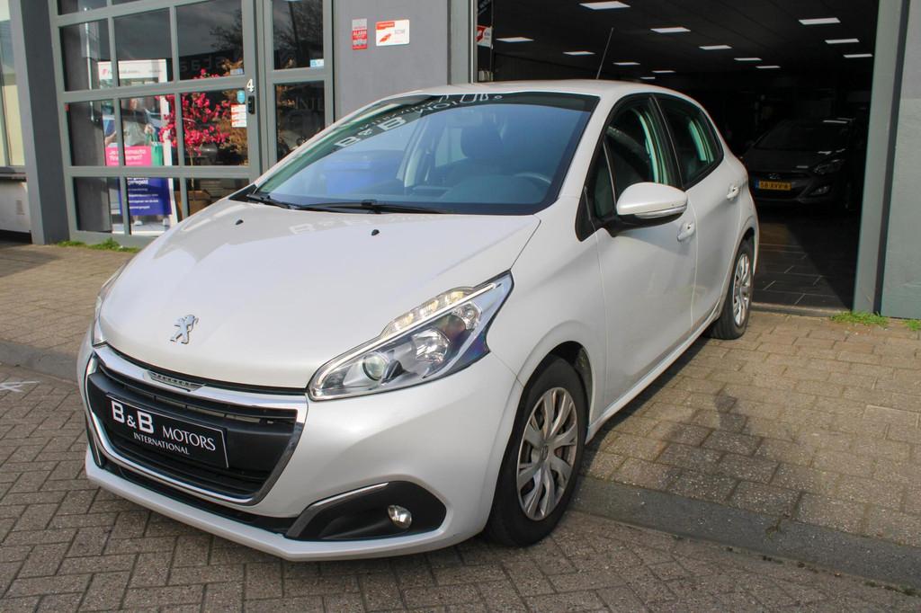 Peugeot 208 1.2 PureTech Blue Lion|CRUISE|NAVI|PDC|A/C+|NAP, Voorwielaandrijving, Gebruikt, 1199 cc, Met garantie (alle)
