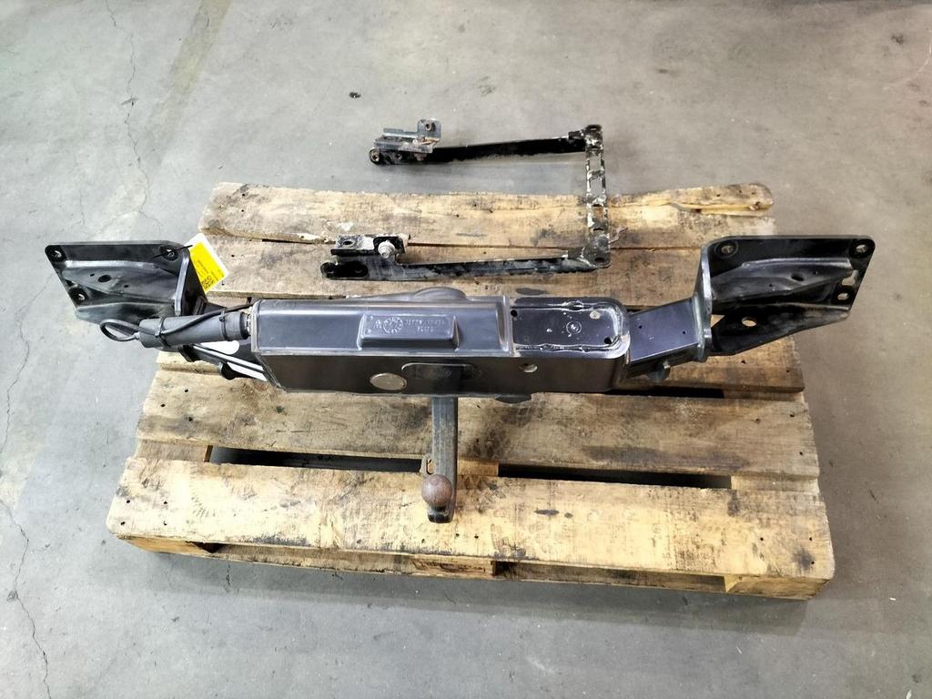 LANDROVER RANGE ROVER L405 4.4 SDV8 HSE 4WD TREKHAAK 2014, Stiba lid