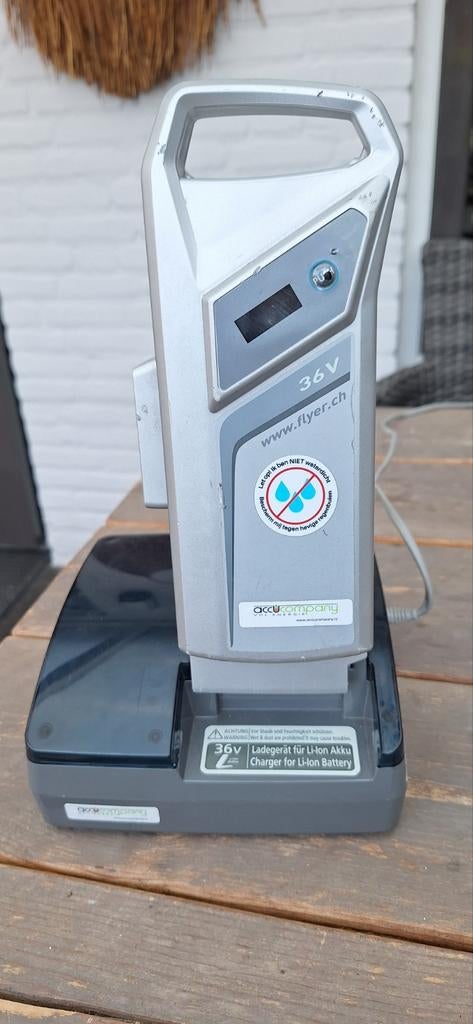 Flyer accu, Ophalen, Zo goed als nieuw