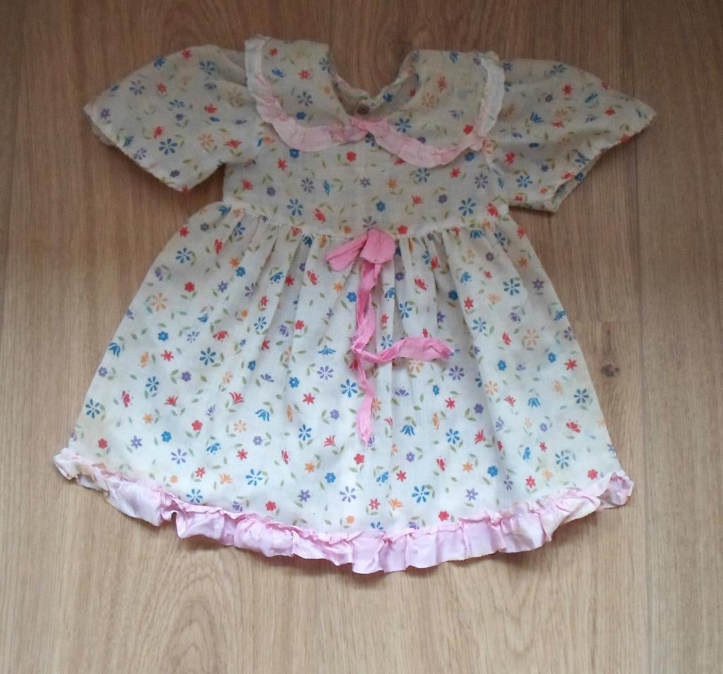 Kleertjes voor pop van 60 cm. Jurk / jurk met broekje/ broek, Ophalen of Verzenden, Zo goed als nieuw, Kleertjes