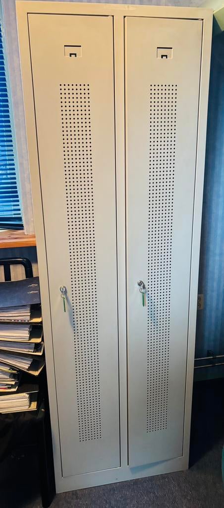 Locker, twee deurs, Ophalen, Gebruikt, Staal
