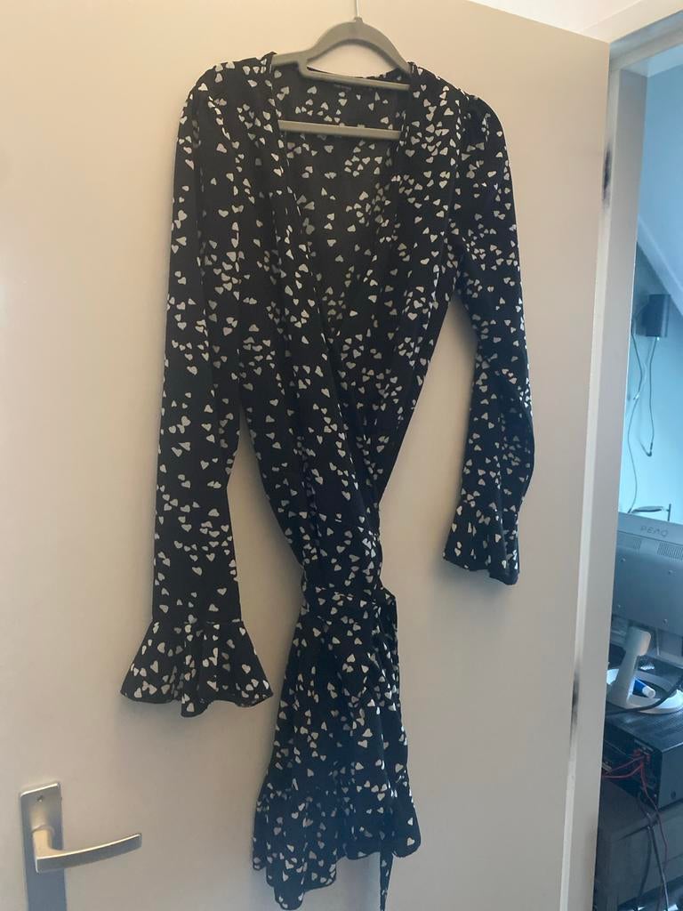 Wikkeljurk met hartjesprint S/M, Kleding | Dames, Zwart, Ophalen of Verzenden, Maat 36 (S), Gedragen